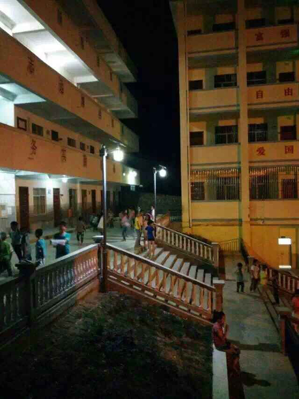 源码太阳能智慧路灯，太阳能路灯厂家，太阳能路灯价格