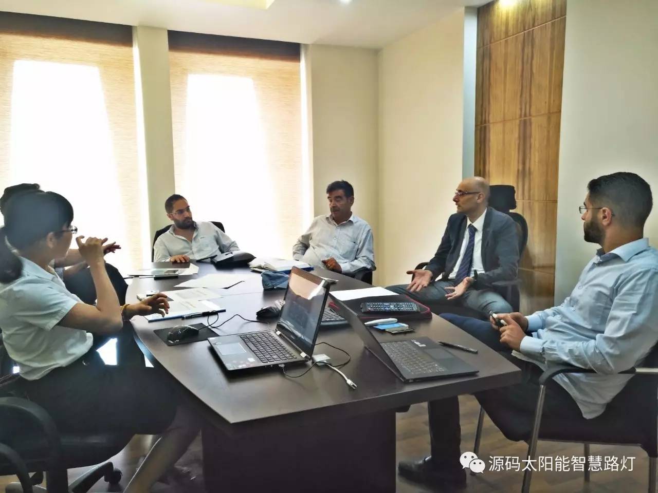 太阳能路灯，太阳能平板灯，光伏产业，绿色节能，太阳能路灯厂家