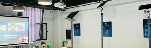 你见过这样的太阳能路灯展厅吗？